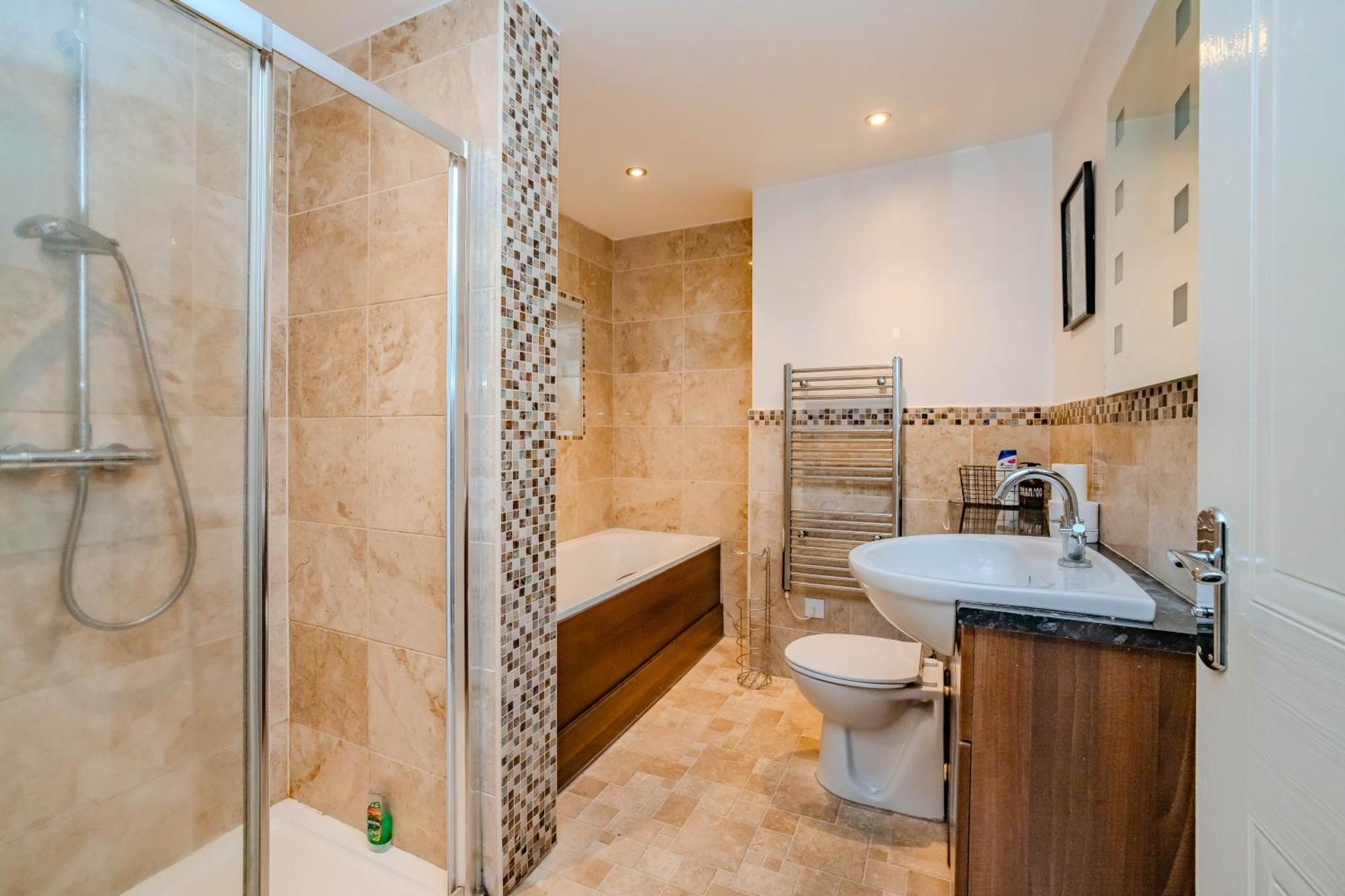 Three Bedroom Flat I Sleep Upto 9 Guests Brighton