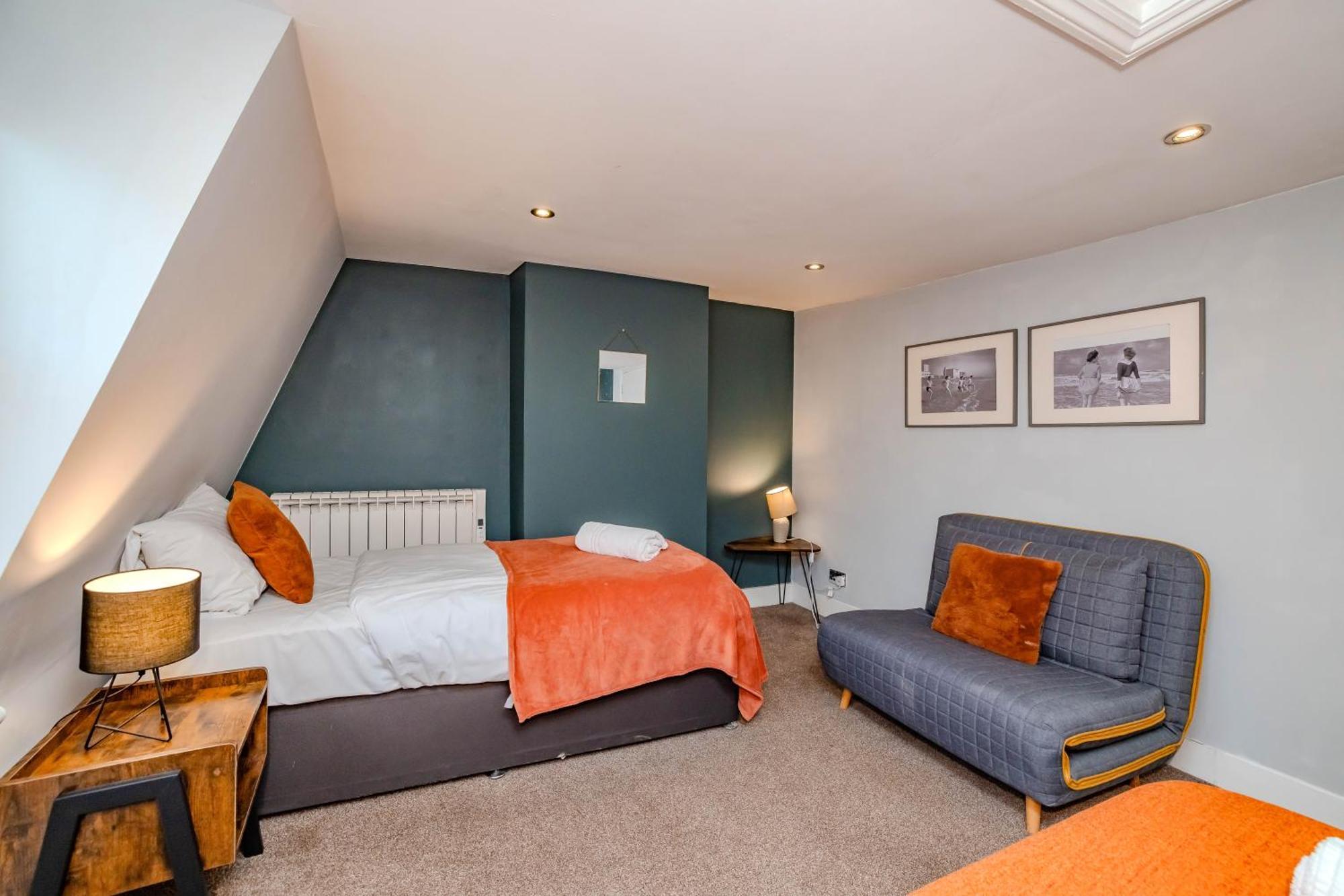 Apartment Three Bedroom Flat I Sleep Upto 9 Guests Brighton
