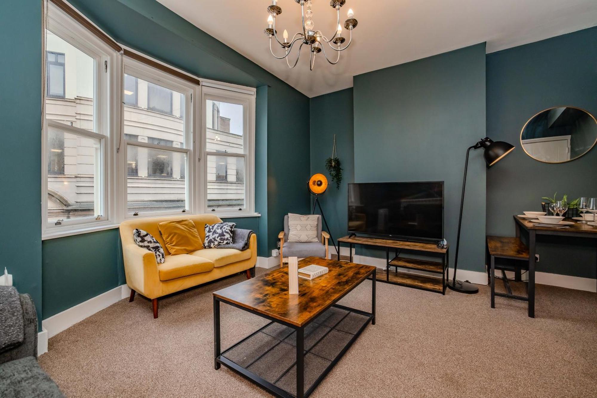Three Bedroom Flat I Sleep Upto 9 Guests Apartment