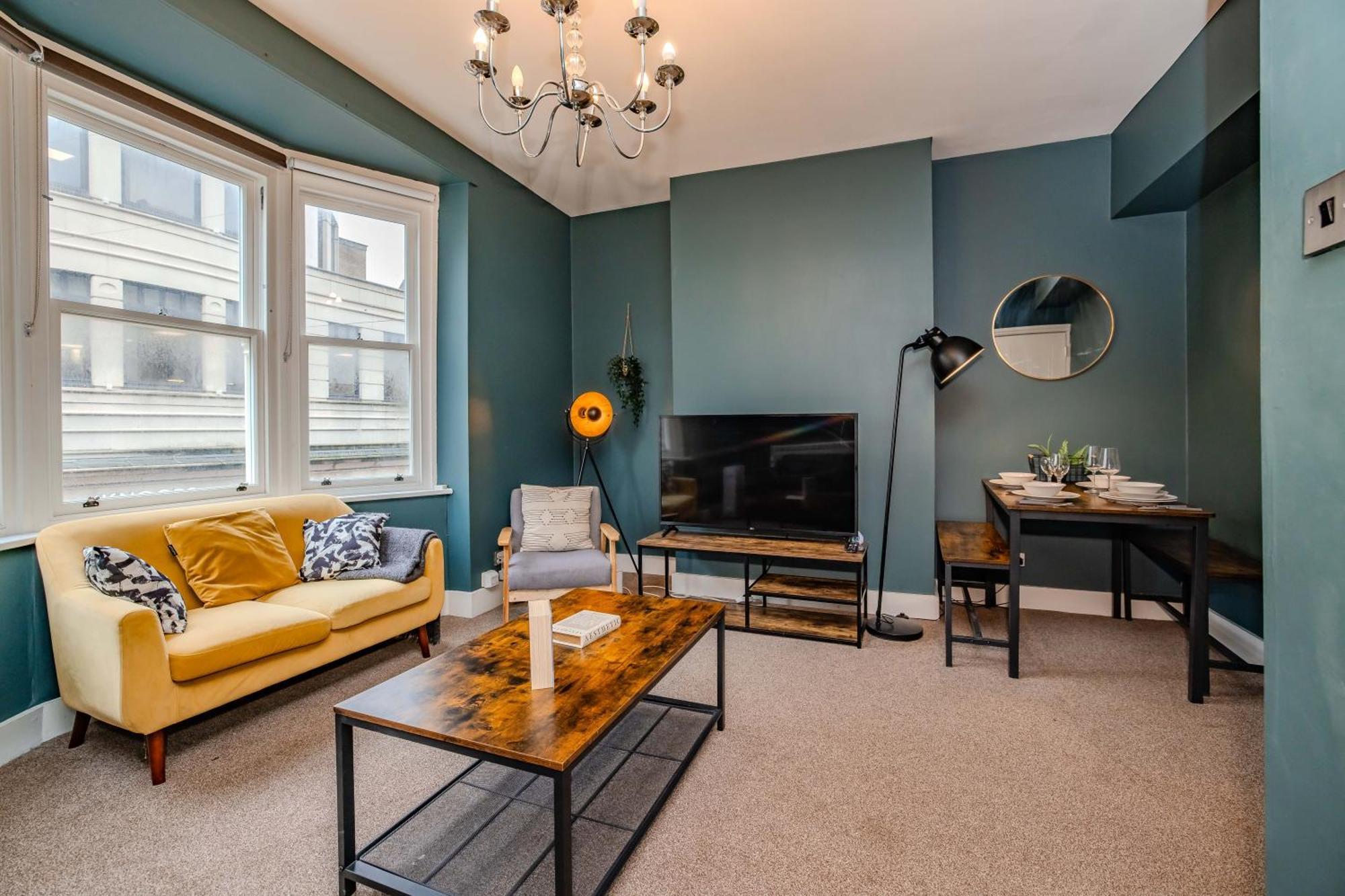 Three Bedroom Flat I Sleep Upto 9 Guests Apartment
